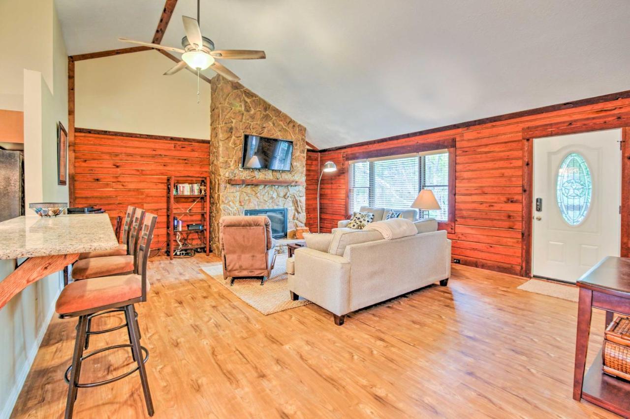 Spacious Kemah Clear Lake Home With Porch And Fire Pit ภายนอก รูปภาพ